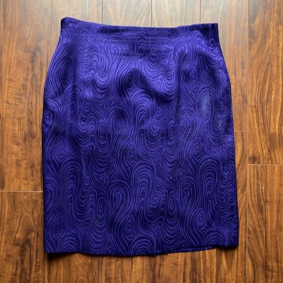 Vintage Christian Dior purple silk and wool blend skirt and blazer set size 12p. - Picture 10 of 15